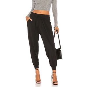 Revolve Jersey jogger in black